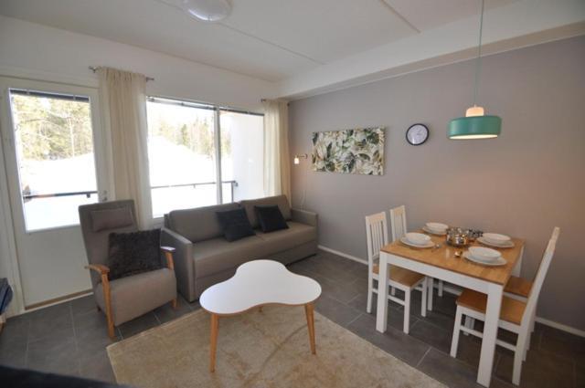 Hotel Lost In Yllaes Äkäslompolo 外观 照片